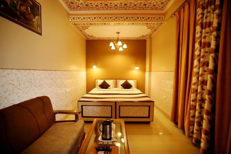 Hotel Golden Heritage Deluxe Džajpur Exteriér fotografie