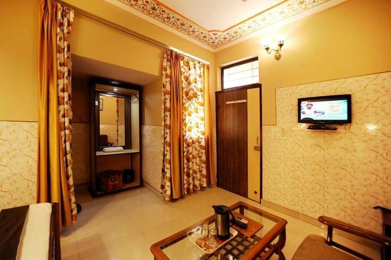 Hotel Golden Heritage Deluxe Džajpur Exteriér fotografie